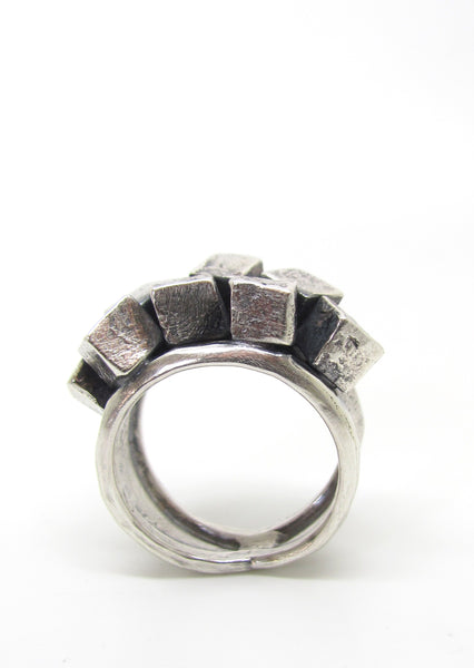 Jumbled Hammered Cubes Ring